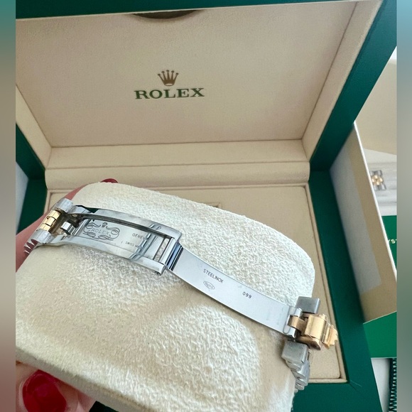 Rolex Datejust 31mm two tone Gold Steel Jubilee Gray Dial With Diamonds - Picture 8 of 14